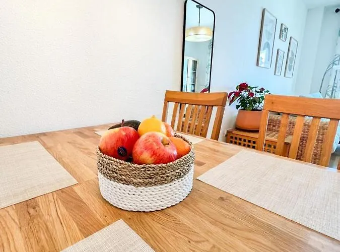 Bright Apartment With Terrace, Pool And Beach