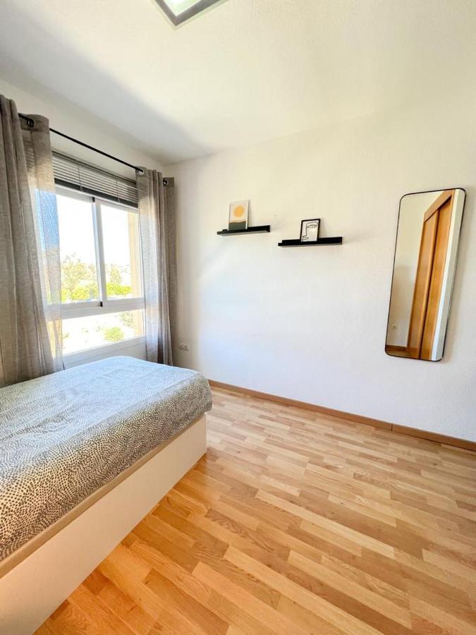 Bright With Terrace, Pool And Appartement